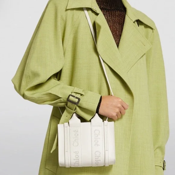 Chloe’ Mini Leather Woody Tote in White - Picture 10 of 12